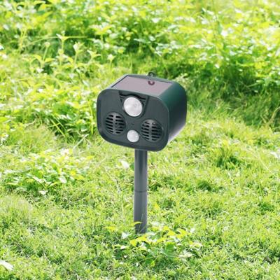 Solar Animal drive waterdichte PIR sensor buiten tuin anti-kat hond ultrasone zonne-alarm aandrijving