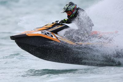 Canon RF 800mm f/5.6L IS USM