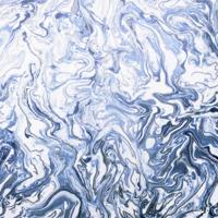 DUTCH WALLCOVERINGS behang liquid marble blauw - thumbnail