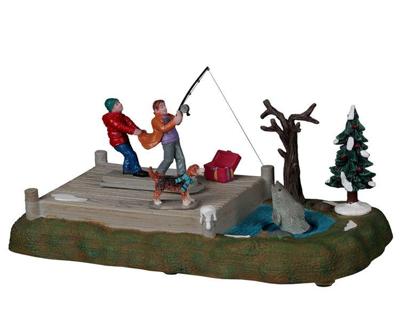 Lemax too big a catch bewegend kerstdorp tafereel Vail Village 2022