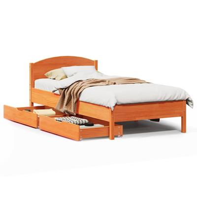 Bedframe zonder matras massief grenenhout wasbruin 200x200 cm