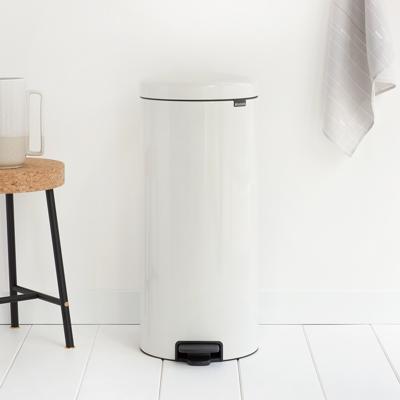brabantia Newicon 11 17 85 Pedaalemmer (groot) 30 l Staal (Ø x h) 293 mm x 679 mm Wit Met voetpedaal 1 stuk(s)