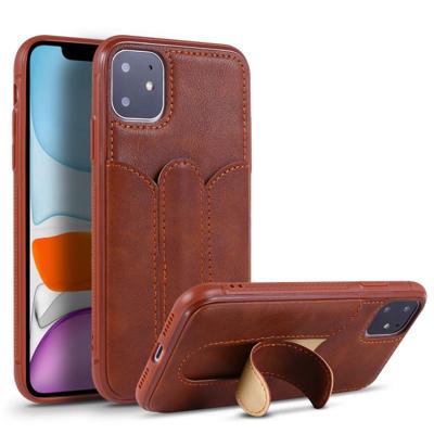 Voor iPhone 11 Shockproof PC + PU Beschermhoes met onzichtbare veerhouder & kaartsleuf(koffie)
