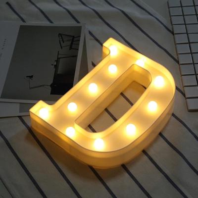 Alfabet D Engelse letter vorm decoratieve licht droge batterij aangedreven warm wit staande opknoping LED vakantie licht