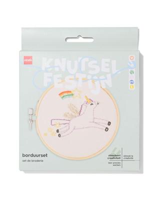 HEMA Borduurset 13x13cm eenhoorn