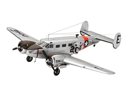 Revell 1/48 Beechcraft Model 18 Revell 1/48 Beechcraft Model 18