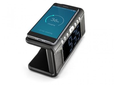 Wekkerradio met Draadloze Oplader en Dual Alarm - Digitale Wekker met FM-radio - Wit Display (HCG008Q)