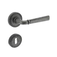 Deurkruk Bellevue op rozet met sleutel plaatjes oud grijs - thumbnail