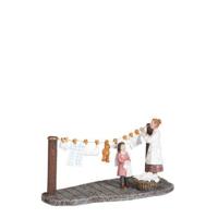 Paula helping mommy l13xb6xh7cm Kerst Luville - Luville - thumbnail