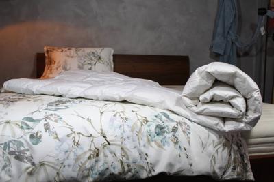 Loiva Summerlight - Donzen Zomerdekbed 140 x 220 cm Ganzendons - Eenpersoons
