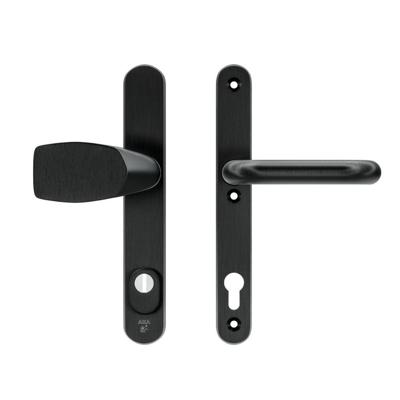 AXA AXA Oval Plus veiligheidsbeslag voordeur smalschild Wing knop/U-kruk PC92 met kerntrekbeveiliging SKG3 - aluminium/zwart AXA AXA Oval Plus veiligheidsbeslag voordeur smalschild Wing knop/U-kruk PC92 met kerntrekbeveiliging SKG3 - aluminium/zwart