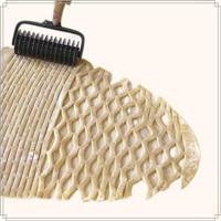 OTIX Deegroller met Ruitvorm Rasterroller Deegsnijder 17,5 cm - thumbnail