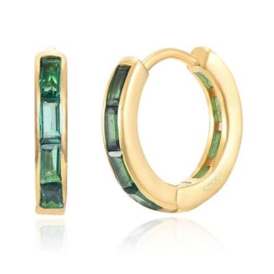 Elenza Goudkleurige Hoepel Oorbellen met Groene Zirkonia Baguettes Elenza Goudkleurige Hoepel Oorbellen met Groene Zirkonia Baguettes