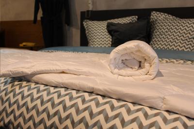 Wollen dekbed 4-Seizoenen | Loiva 100% zuiver scheerwol 260 x 220 cm - Lits-jumeaux XL