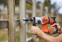BLACK+DECKER BCD900E2K 18V 2x2.5Ah 1.2J SDS+ Boorhamer | 2x 18V 2.5Ah accu&apos;s + 1A Lader | In koffer - BCD900E2K-QW - thumbnail