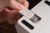 8Bitdo Retro 18 Mechanical Numpad M Edition - thumbnail