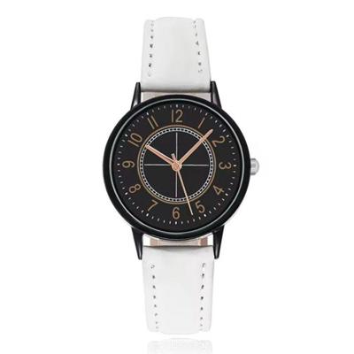 LGT Klassiek herenhorloge met witte leren band en zwarte wijzerplaat