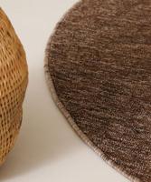 Tapeso Rond vloerkleed Lush - bruin - 100 cm rond - thumbnail