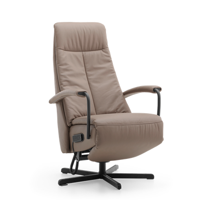 Relaxstoel C-101 Lichtbruin Leer Relaxstoel C-101 Lichtbruin Leer