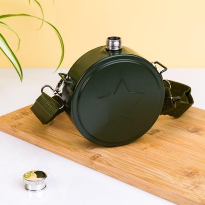 Militaire veldfles met schouderband Militaire veldfles met schouderband