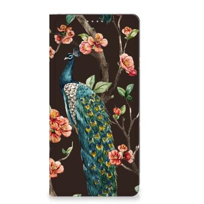 Motorola Moto G72 | Hoesje maken | Pauw met Bloemen