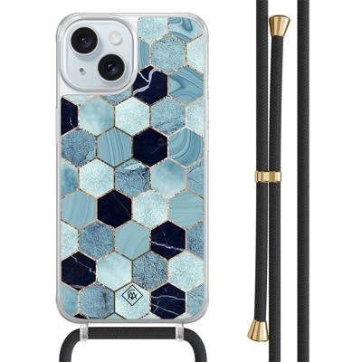 iPhone 15 hoesje met zwart koord - Blue cubes