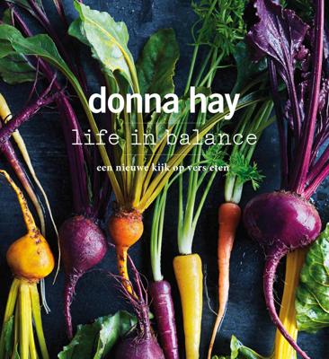 Life In Balance - Donna Hay - Paperback (9789000351602)