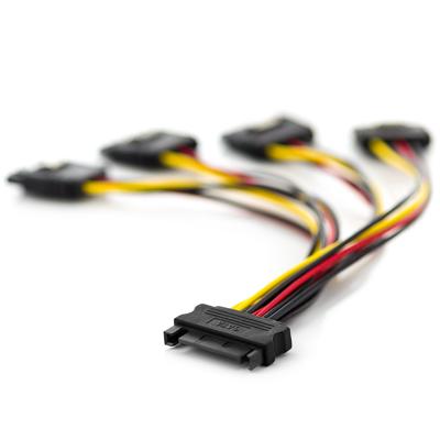 deleyCON 0,15m S-ATA Voedingsadapter Y-Adapter - 1x SATA-Bus naar 4x SATA-Stekker - Interne HDD SSD SATA Voedingskabel - Voorziet tot 4 Apparaten van Stroom - Y SATA-Voedingskabel