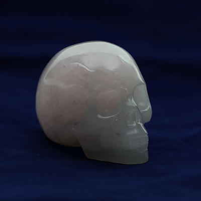 Rozenkwarts Schedel - AA graad, excellent snijwerk - 7.5x5x6 cm - 310 g - S Rozenkwarts Schedel - AA graad, excellent snijwerk - 7.5x5x6 cm - 310 g - S