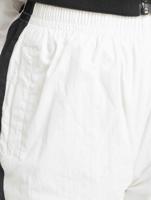 Urban Classics / joggingbroek Striped Crinkle in wit - thumbnail