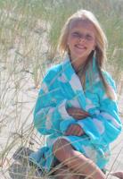 Lichtblauwe kinderbadjas met wolkjes - S (5-6 jaar) - thumbnail