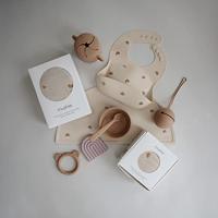 Silicone slabbetje met opvangzakje MUSHIE beige - thumbnail