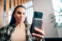 Verbatim Charge n Go Magnetic Wireless Powerbank 10000 mAh Fast Charge, Quick Charge 3.0, USB PD 3.0, Adaptive Fast Charge LiPo USB-C Grijs - thumbnail