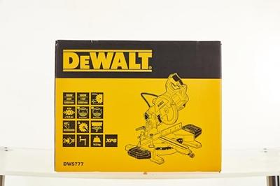 DeWALT DWS777 Afkort-/Verstekzaag met XPS 216mm 1800W - thumbnail