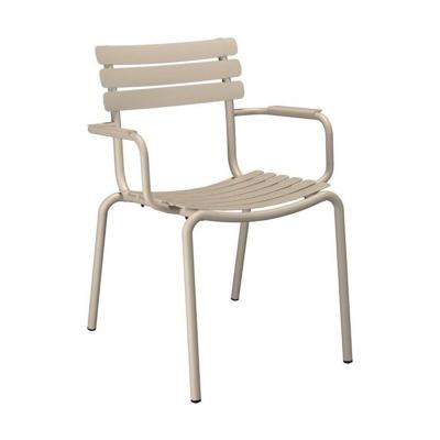 Houe Alua Dining tuinstoel met arm Beige Houe Alua Dining tuinstoel met arm Beige