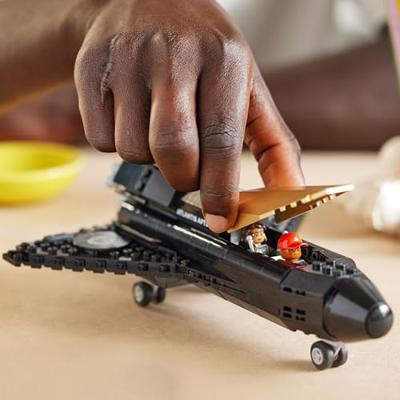 LEGO Icons naar de maan met Pharrell Williams 10391