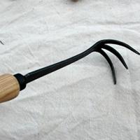 De Wit Handhark met drie tanden - cultivator - thumbnail