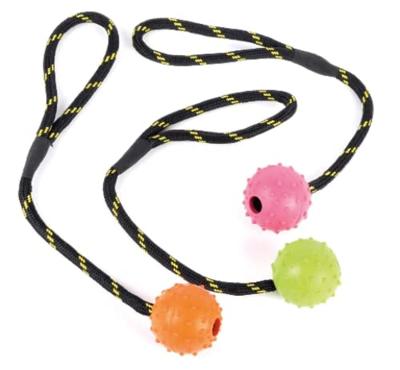 Happy Pet tough toys bal studded aan touw rubber