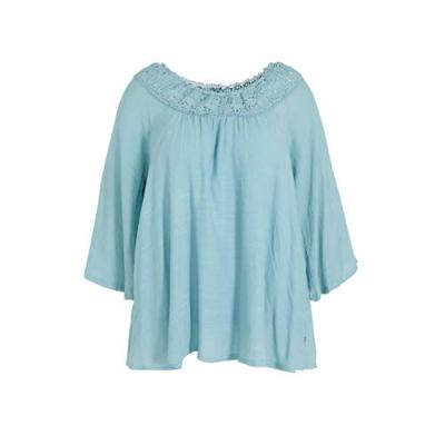 Zhenzi semi-transparante top Popy met vleermuismouwen lichtblauw