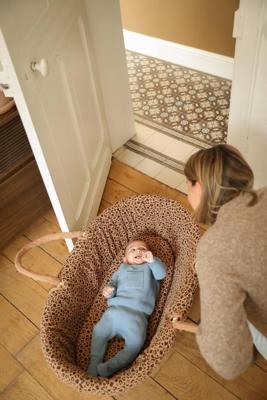 Babywieg van ENVIE DE FRAISE van natuurlijke gevlochten vezels beige