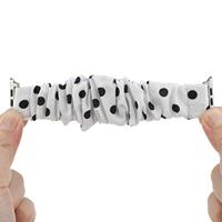 Elastisch scrunchie nylon bandje - Zwarte stippen - Geschikt voor Apple Watch 38mm / 40mm / 41mm / 42mm - thumbnail