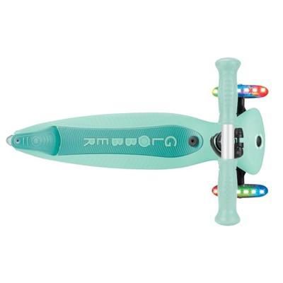 Evolutieve step - Go Up Active Lights 360°- GLOBBER mintgroen - thumbnail