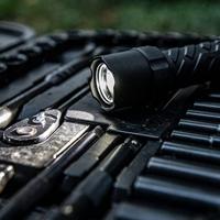 Coast Polysteel 600 Zaklamp werkt op batterijen LED 300 lm 34 h 340 g - thumbnail