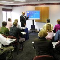 Ergotron 24-192-085 Neo-Flex Mobile MediaCenter UHD TV-wagen Constant Force-technologie, In hoogte verstelbaar 127,0 cm (50) - 165,1 cm (65) Kantelbaar, - thumbnail