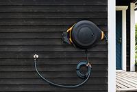 Fiskars 1027095 Wandhouder voor slanghaspel 1 stuk(s) - thumbnail