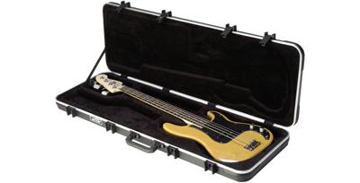 SKB 1SKB-44 koffer voor P-style en J-style basgitaren SKB 1SKB-44 koffer voor P-style en J-style basgitaren