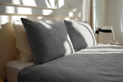 Zydante Home - Bedsprei incl. 2 kussenslopen - Silver - Royal - 220 x 240 Zydante Home - Bedsprei incl. 2 kussenslopen - Silver - Royal - 220 x 240