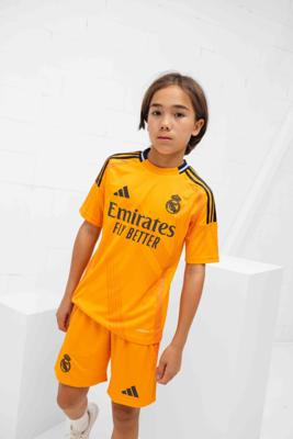 Real Madrid Shirt Uit Junior 2024/2025 - Maat 152 - Kleur: Oranje | Soccerfanshop Real Madrid Shirt Uit Junior 2024/2025 - Maat 152 - Kleur: Oranje | Soccerfanshop