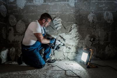 Brennenstuhl Jaro 7000 M Bouwlamp 80 W 7200 lm Daglicht-wit 1171250833 Brennenstuhl Jaro 7000 M Bouwlamp 80 W 7200 lm Daglicht-wit 1171250833