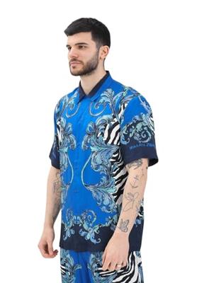 Versace Jeans Couture Barocco Zebra Blouse Heren Blauw - Maat S - Kleur: Blauw | Soccerfanshop Versace Jeans Couture Barocco Zebra Blouse Heren Blauw - Maat S - Kleur: Blauw | Soccerfanshop